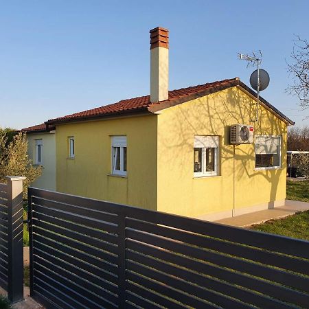 Holiday House Romi Пула Экстерьер фото